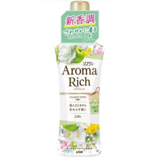 Кондиционер для белья Lion Soflan Aroma Rich Ellie с ароматом зелёного яблока и цветов 480 мл